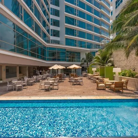 Beachfront At Radisson Apartamento *