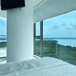 Beachfront Apartment At Radisson Hotel