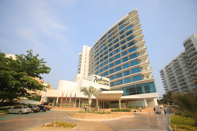 Beachfront At Radisson *