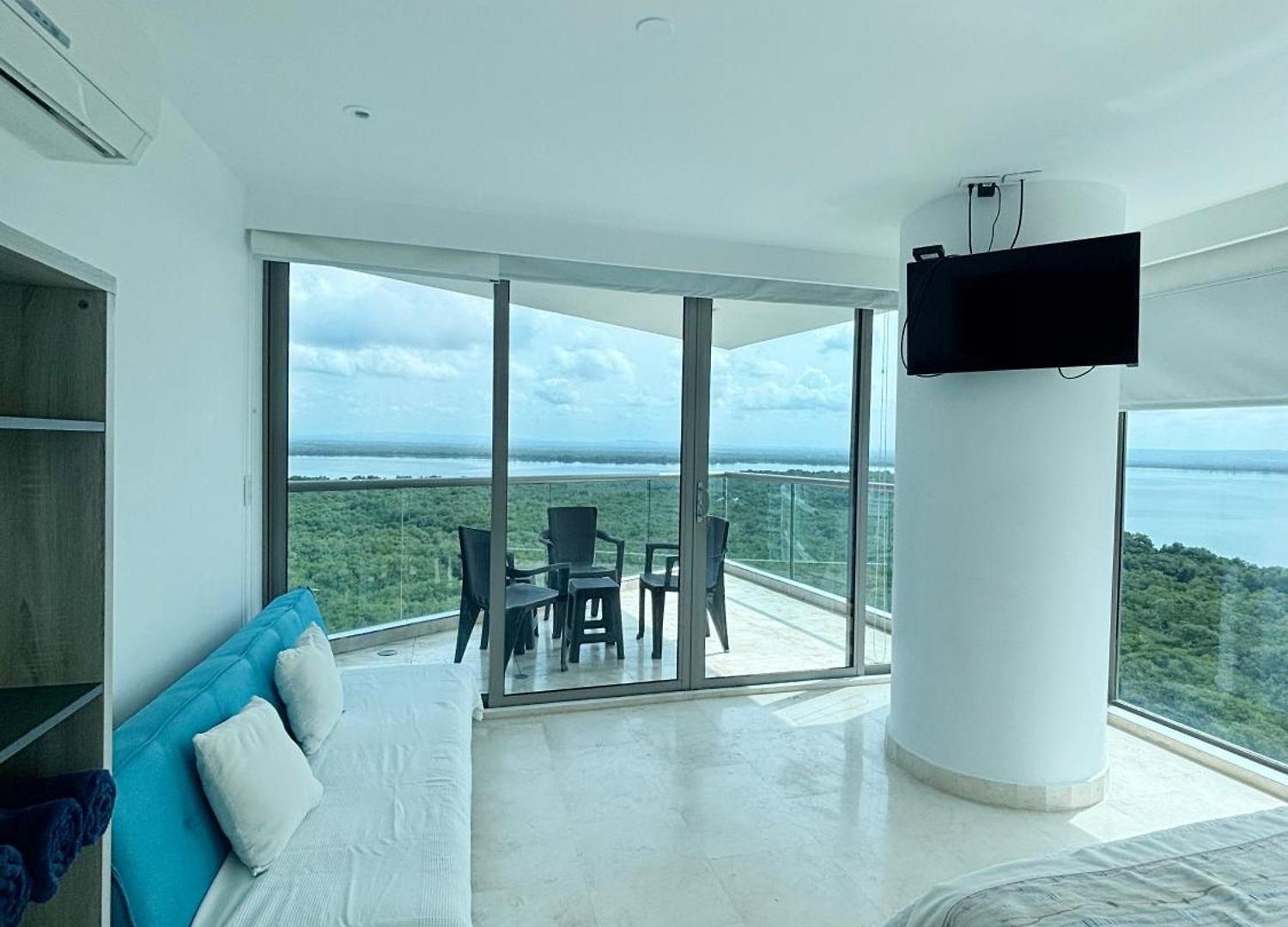 Beachfront At Radisson *