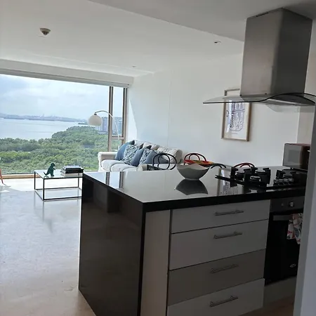 Beachfront At Radisson Apartamento *
