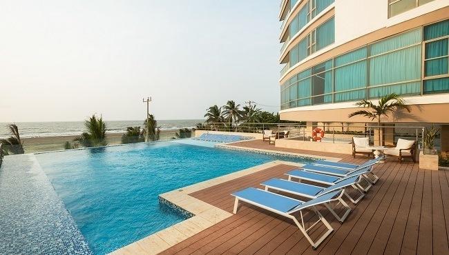 Beachfront At Radisson